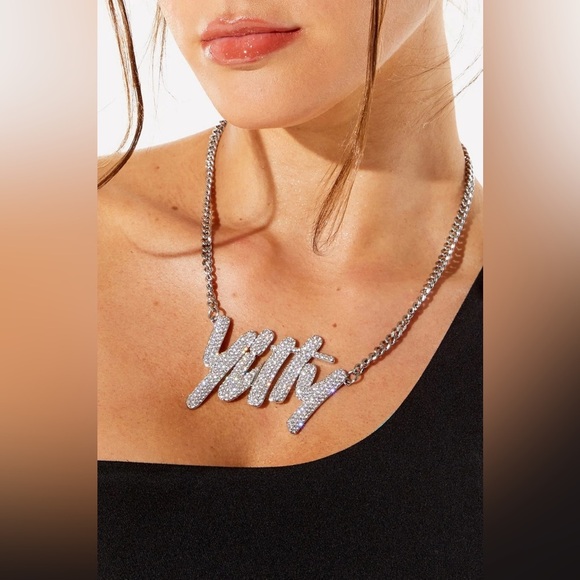 💎NEW YITTY Silve Necklace w/ Diamonds - Picture 1 of 2